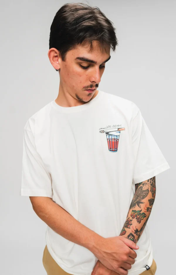CAMISETA NARINA CAFEZIN NARINA SKATE - Imagem 2